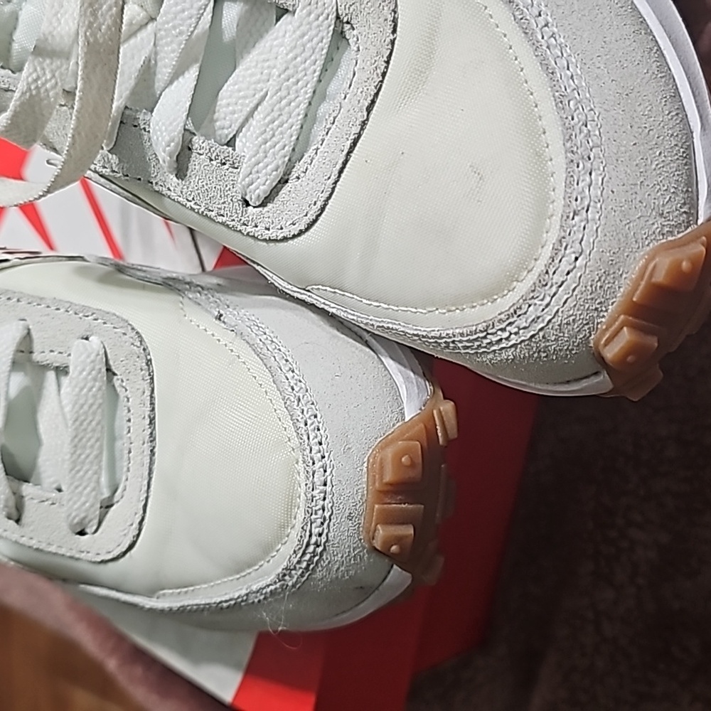 Nike Leopard Sneakers - Picture 2 of 4